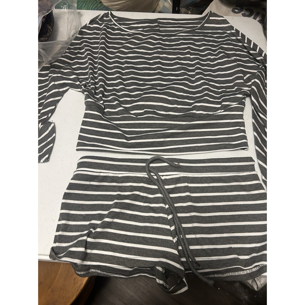 NWOT 2 Piece Short Set/Loungewear Size Small